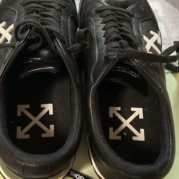 OFF White Virgil Abloh Low Vulcanized Black Sneakers. Nearly new. Size 45. - Picture 14 of 16